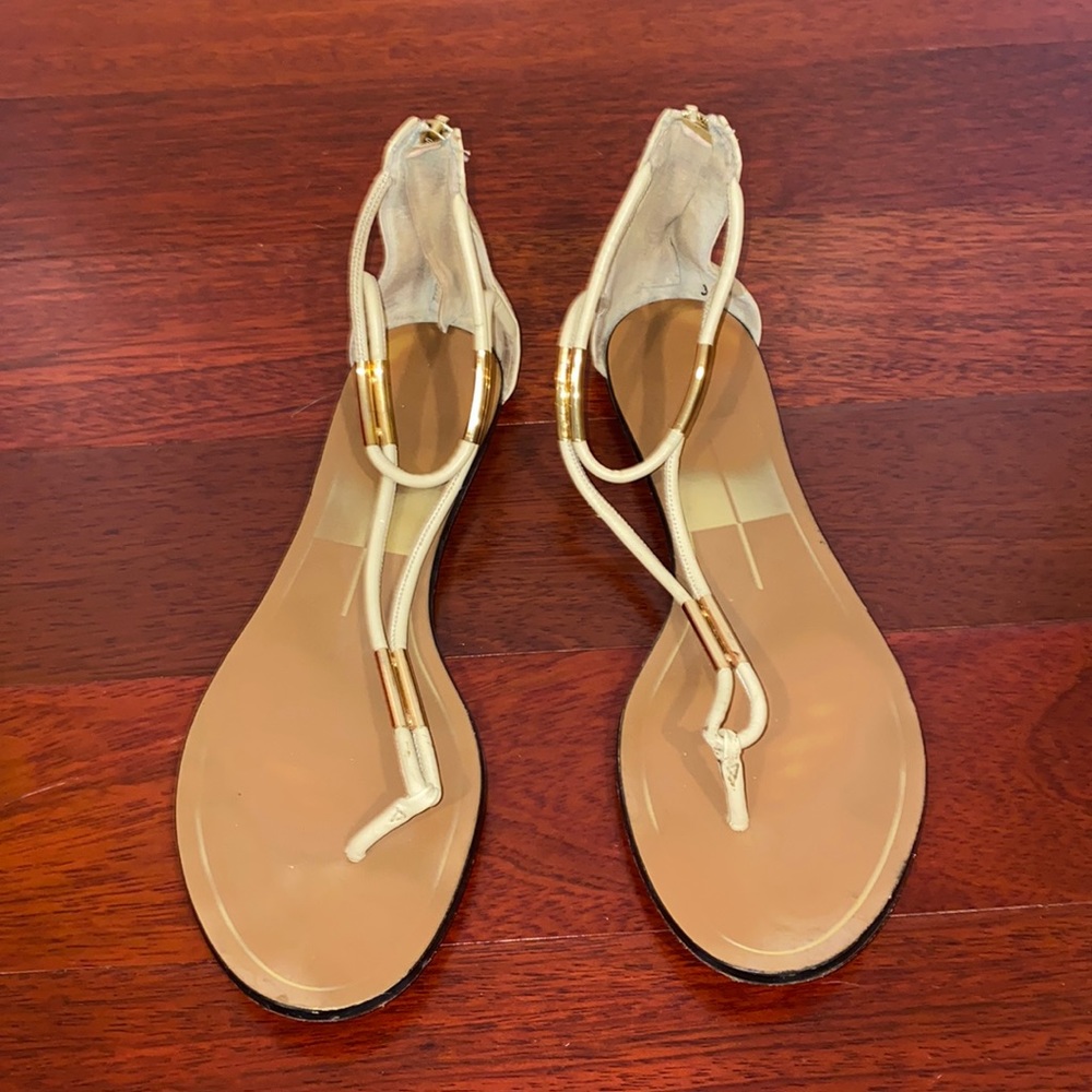Dolce Vita Toe-Thong Sandals with Zipper Back Gold/Cream/Tan Size 8